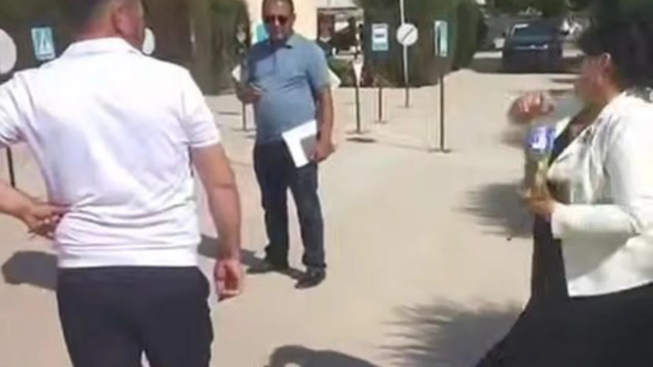 Сурхондарёда ишдан бўшаган директор ўзини ёқмоқчи бўлди