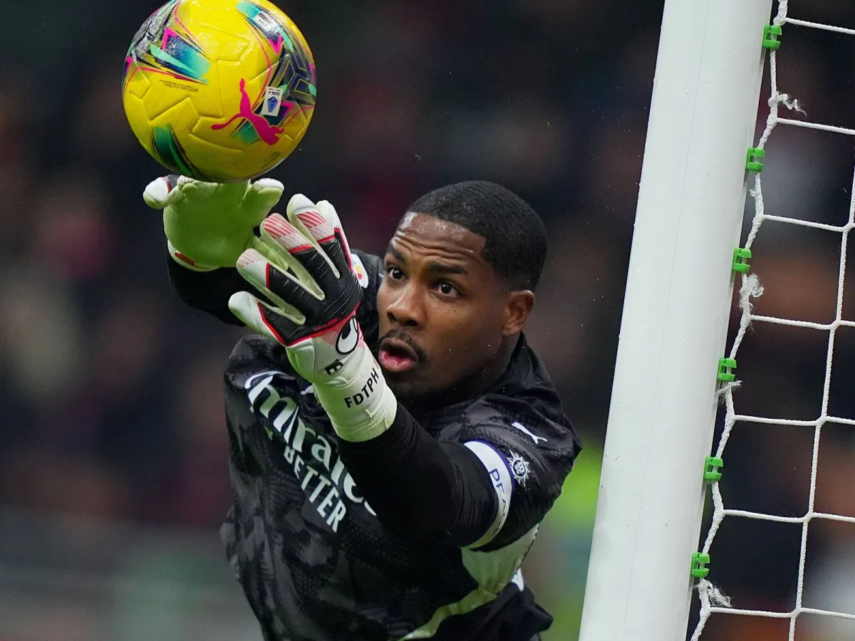 Челси Майк Менян билан алоқани тиклади