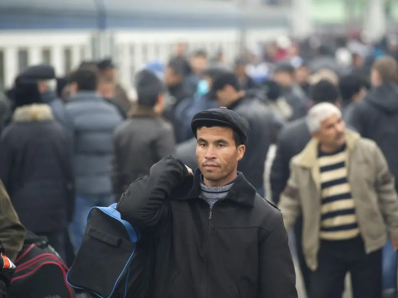 Xorijda ishlayotgan o‘zbekistonliklar uchun yangi sug‘urta tizimi joriy etiladi