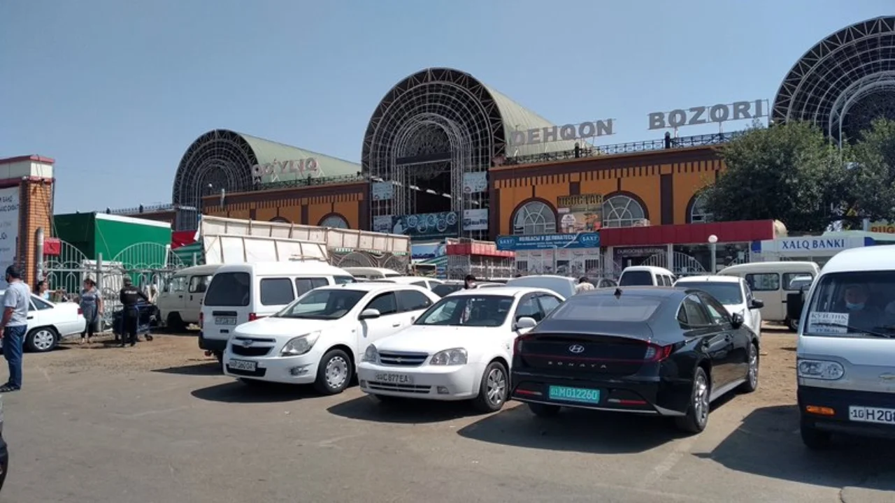 Toshkent bozorlarida avtoturargoh narxi dam olish kunlari oshirilmoqda