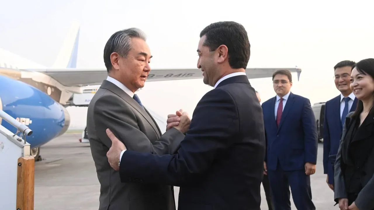 Начался стратегический диалог между Китаем и Узбекистаном