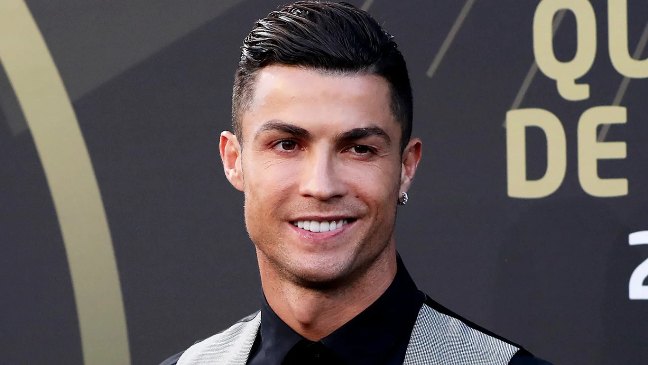 Ronaldo Madrid'in merkezinde yeni bir iş başlatıyor