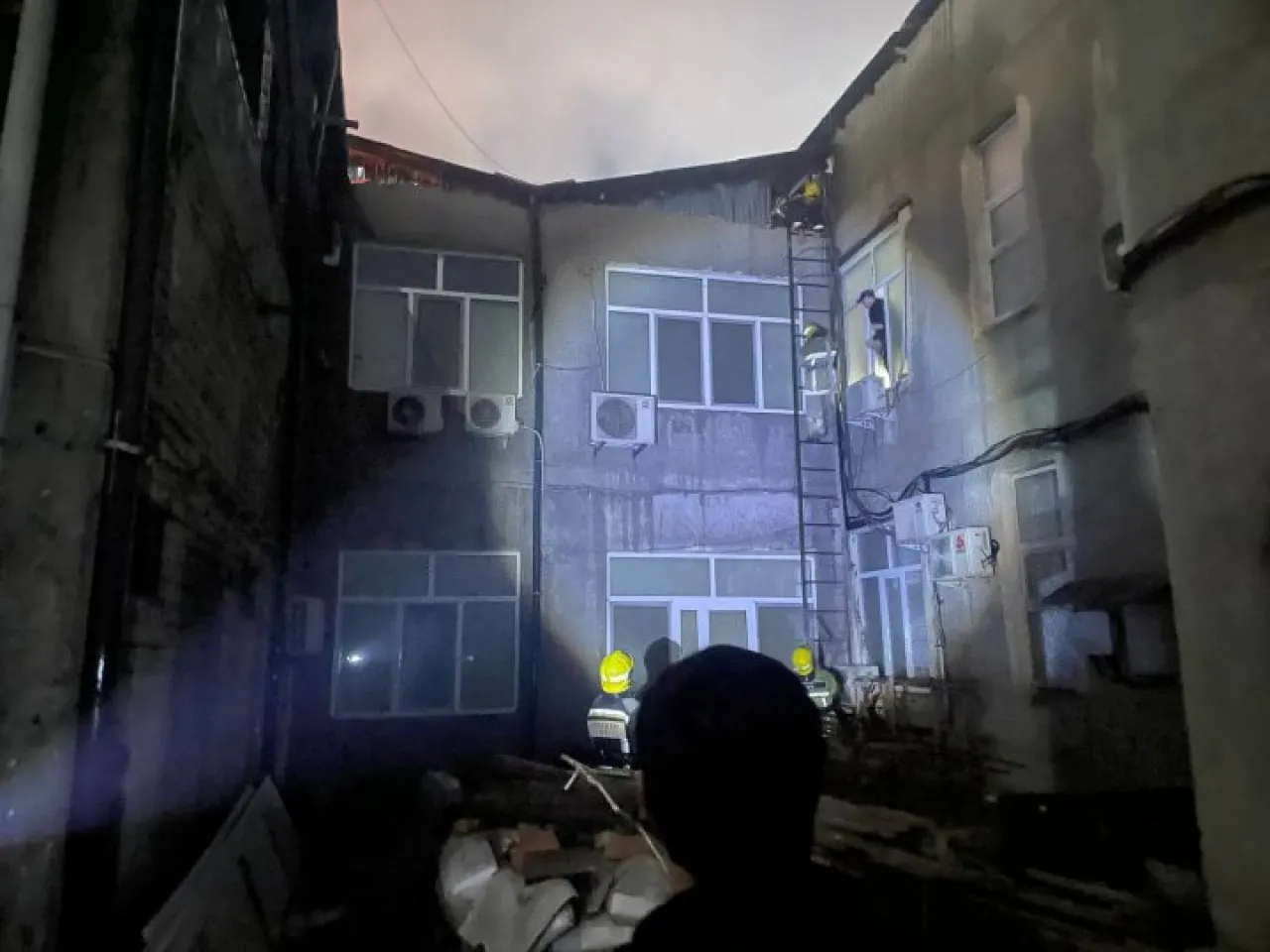 Farg'onada yashash uyi yonib ketdi