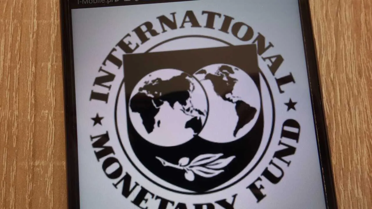 Давлат корхоналари сотилади: ХВЖ Ўзбекистонга муҳим маслаҳат берди