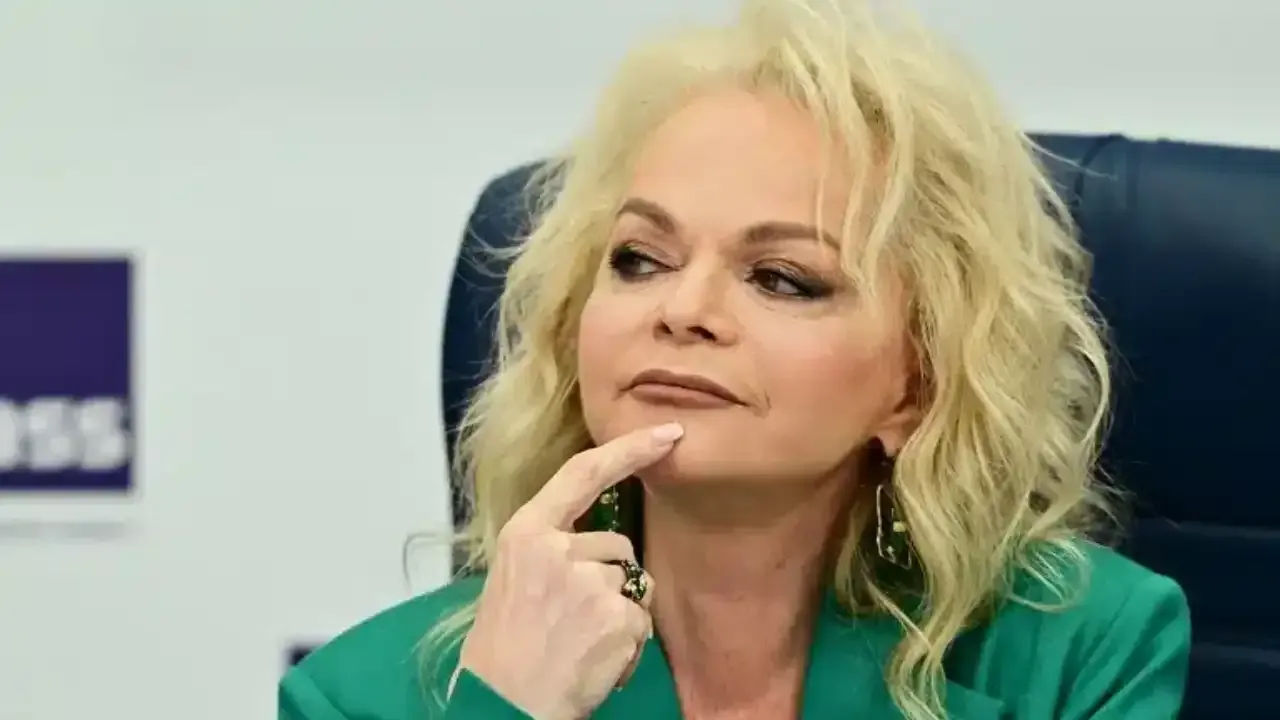 Burger King Лариса Долина уйини етказиб беришдан олиб ташлади