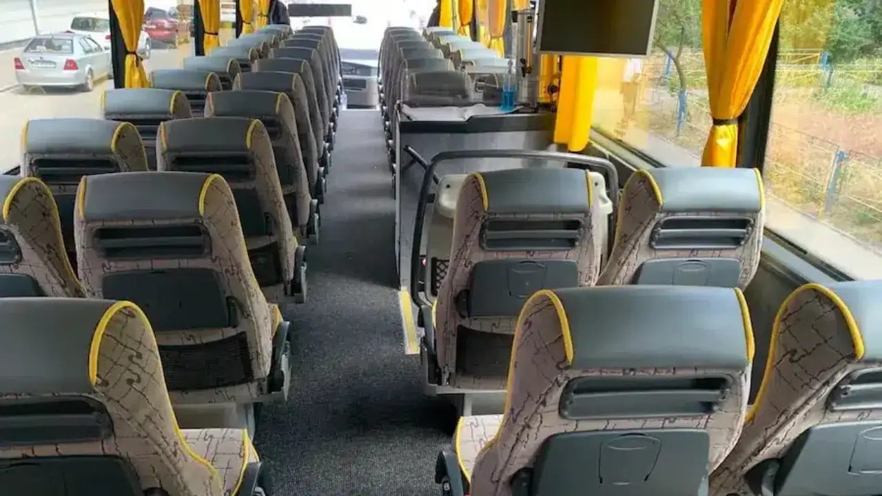 Қозоғистонда 54 ўзбекистонлик бўлган автобус ЙТҲга учради