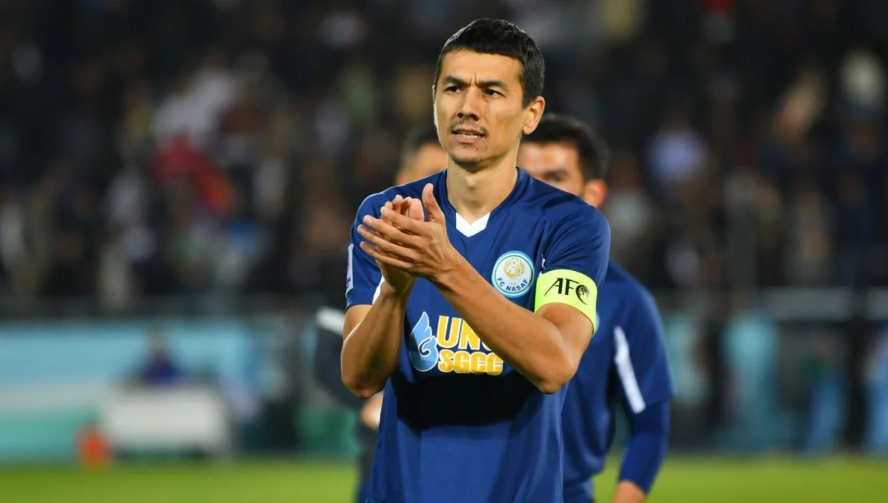 Умарбек Эшмуродов подписал новый контракт с «Насафом»