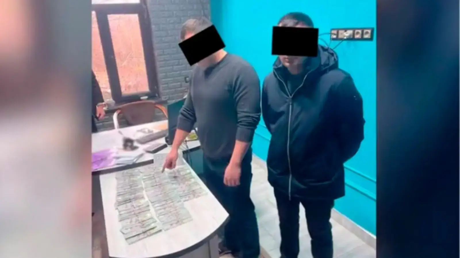 Наманганда 40 минг доллар пора билан мансабдор ушланди