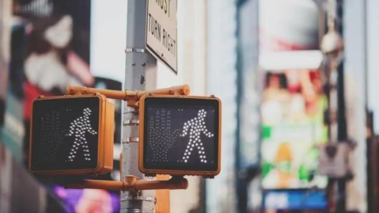 Ташкент жолдарындағы жаңа дәуір: ақылды бағдаршамдар кептелісті жеңеді