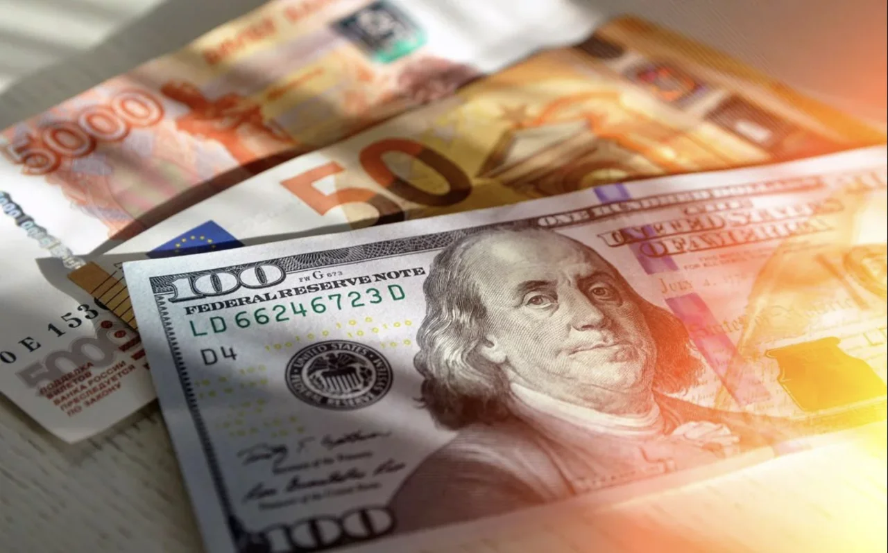 19 желтоқсан: банктердегі ең тиімді валюта бағамдары жарияланды