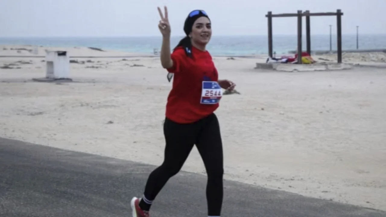 Эронда ҳижобсиз югурган аёллар марафони катта можаро келтирди