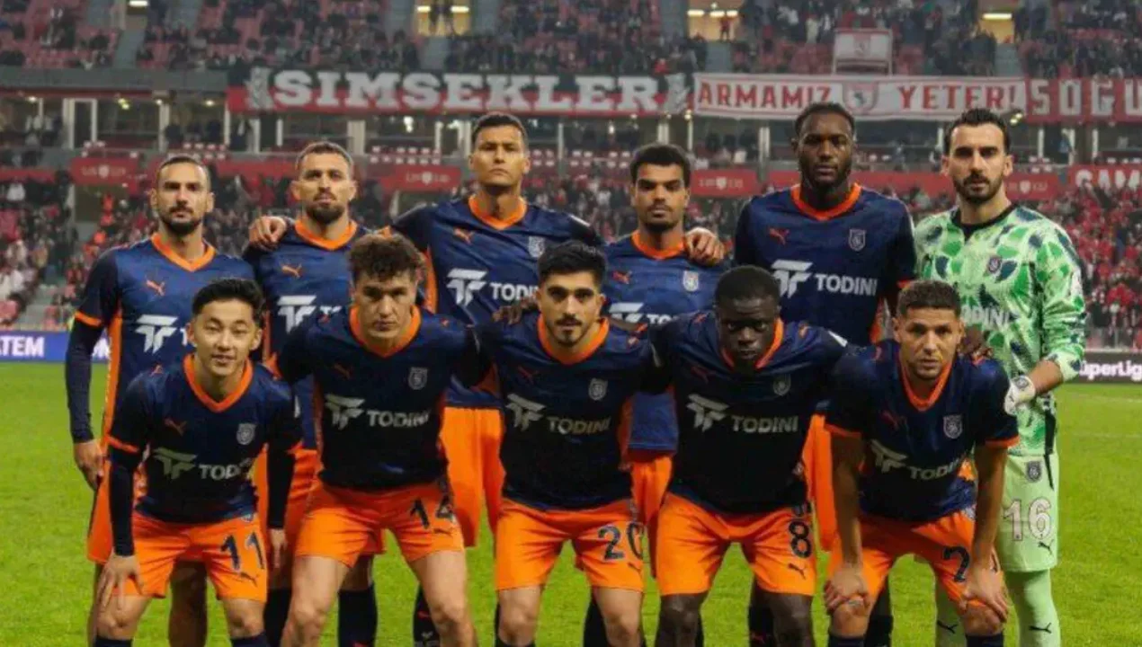 Голы Шомуродова и Файзуллаева вывели «Башакшехир» вперёд (видео)