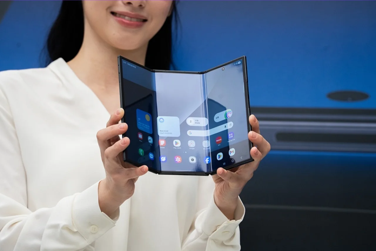 Xiaomi uch buklanadigan flagman bilan bozorni hayratga solishga tayyor