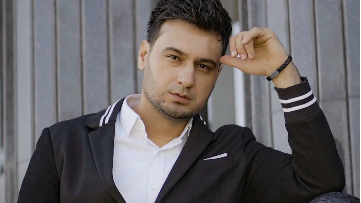 Отабек Муталхұжаев: «Жүрегімді дір еткізетін фильм әлі шықпады» (бейне)