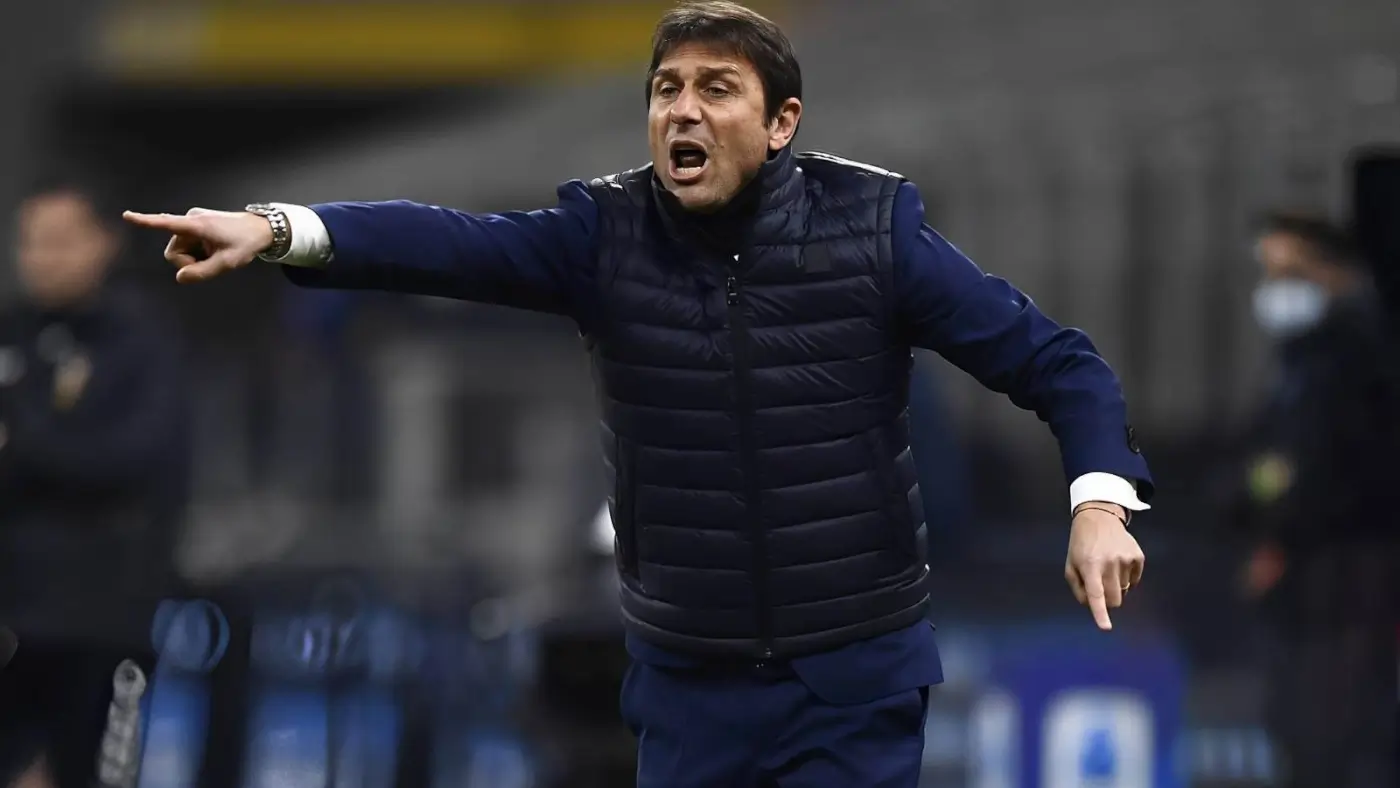 Kassano Konte Italiyadagi eng yaxshi murabbiy ekanini ta'kidladi