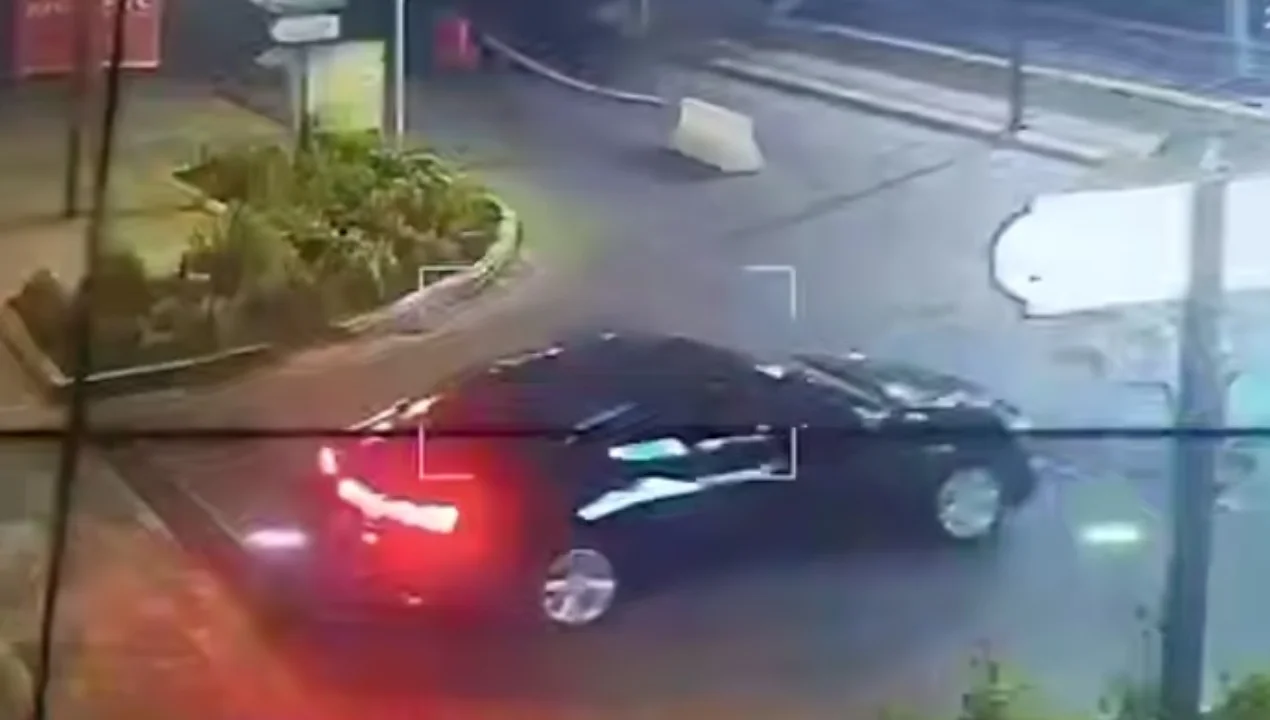 Тошкентда Malibu автомобил ювиш шохобчасидан олиб қочилди (видео)