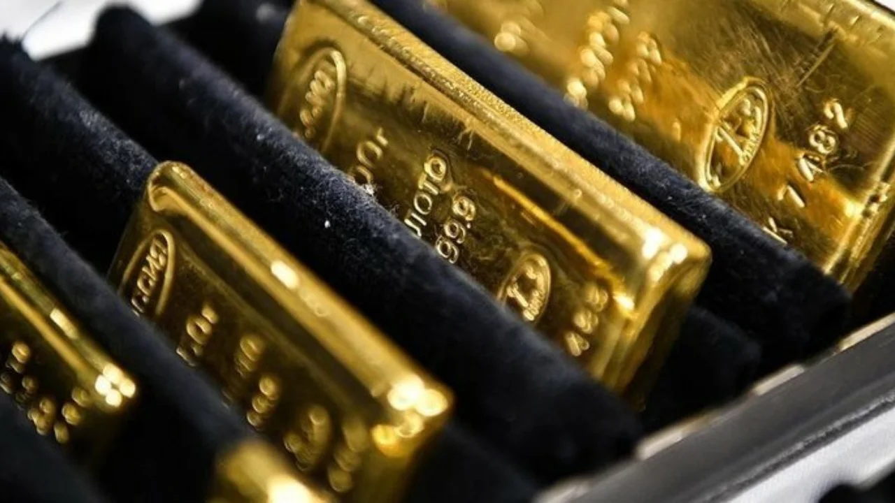 China received a record amount of gold from Russia
