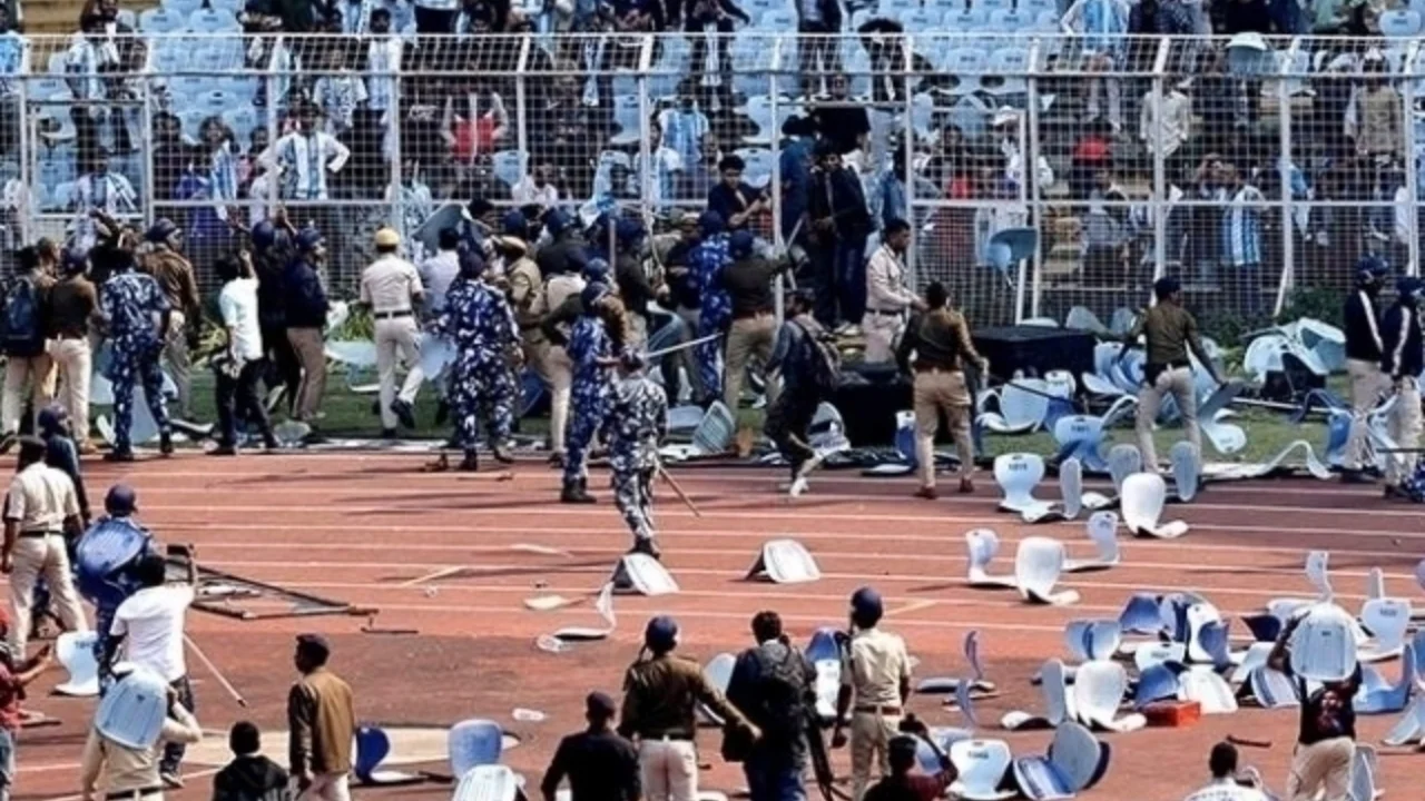 Индийские болельщики устроили беспорядки во время визита Месси