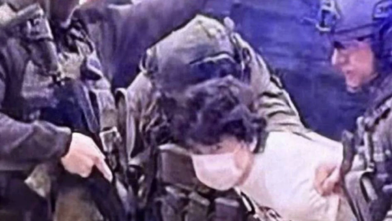 В Москве 15-летний мальчик напал на учеников в школе с ножом