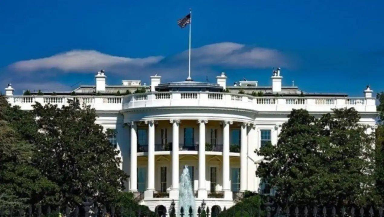 AQSHdagi shov-shuv: Oq uy o‘z saytida "Media jinoyatchilar" ro‘yxatini tuzdi!