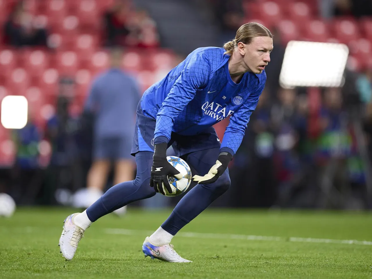 Непромнящий: Сафонов должен играть на высшем уровне