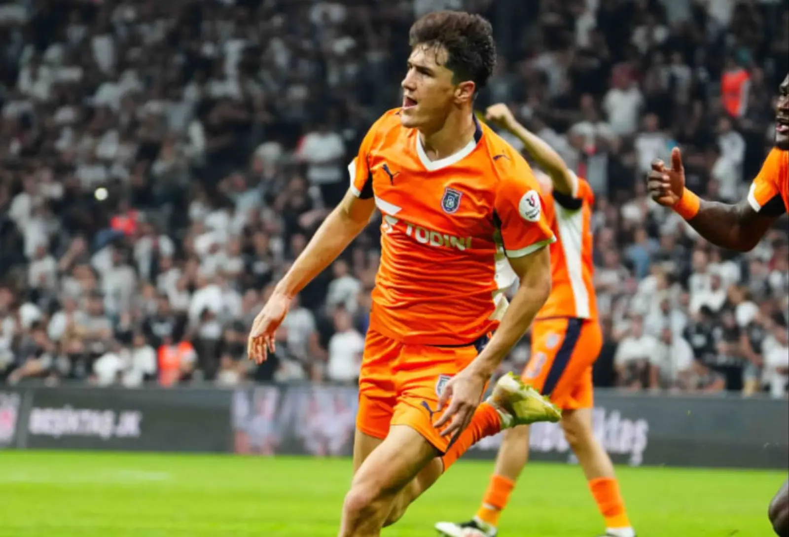 Eldor Shomurodov uchun 2025 yil: Rimdan Istanbulgacha yorqin yo‘l...