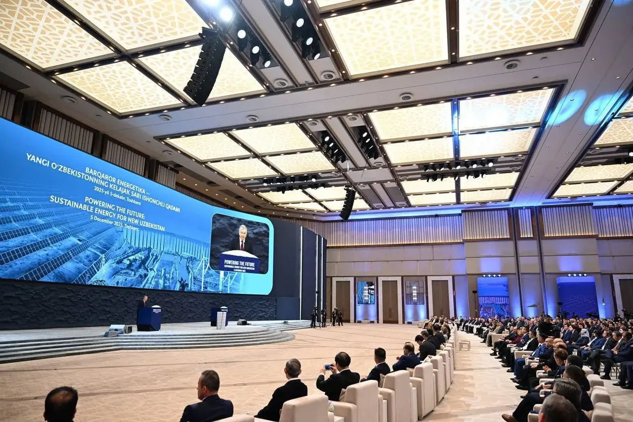 Shavkat Mirziyoyev attends ceremony dedicated to energy