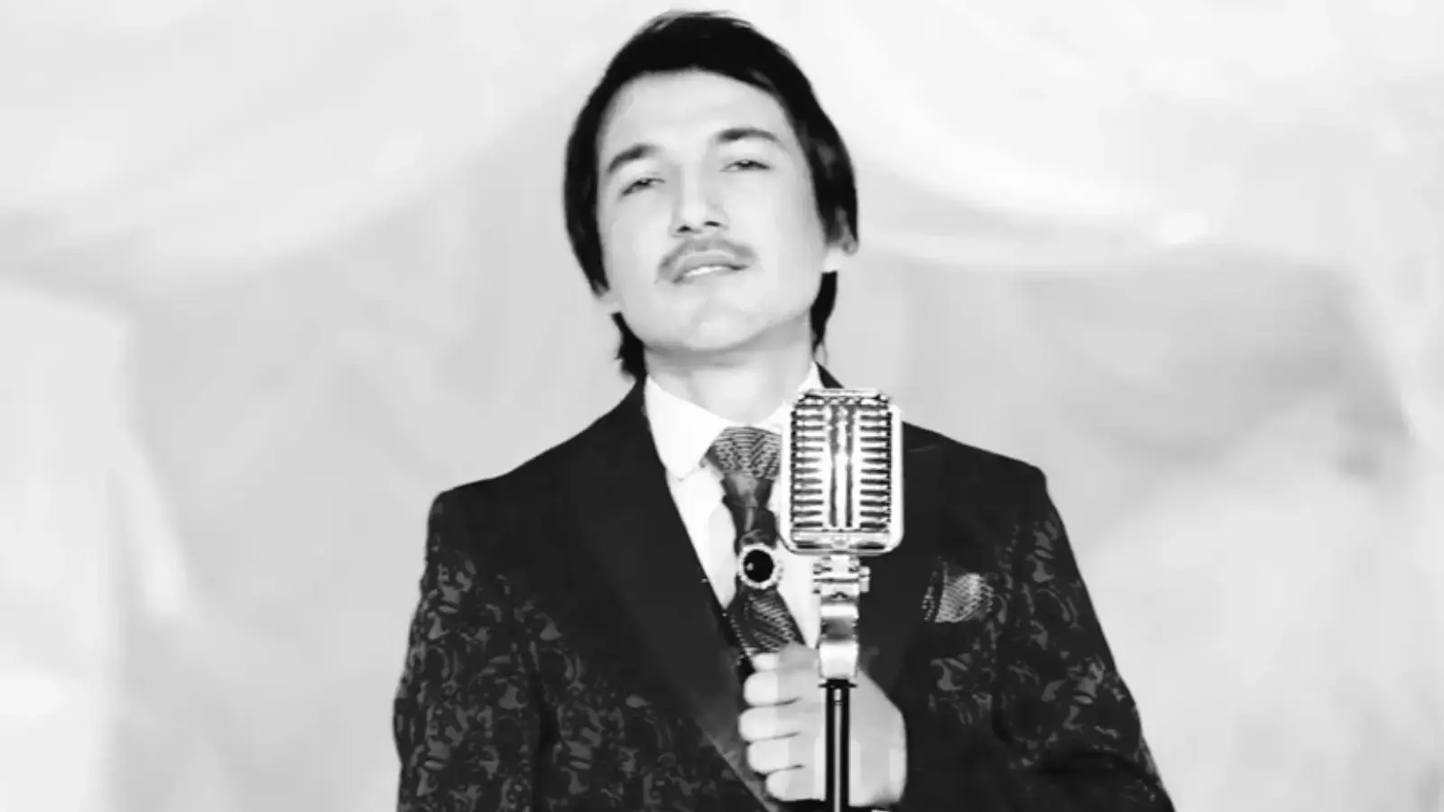 Фарғоналик хонанда Раҳматилло Юсупов 44 ёшида оламдан ўтди