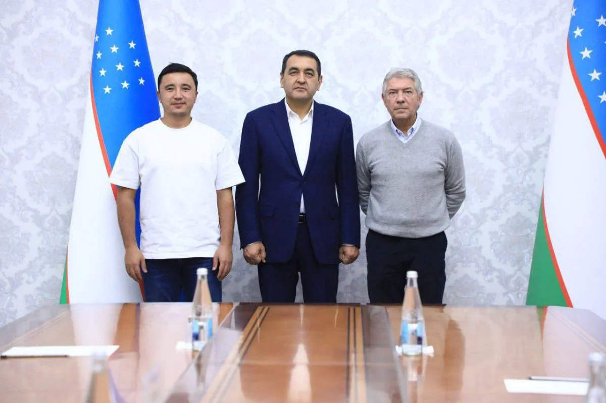 The German specialist started working at the "Neftchi" club