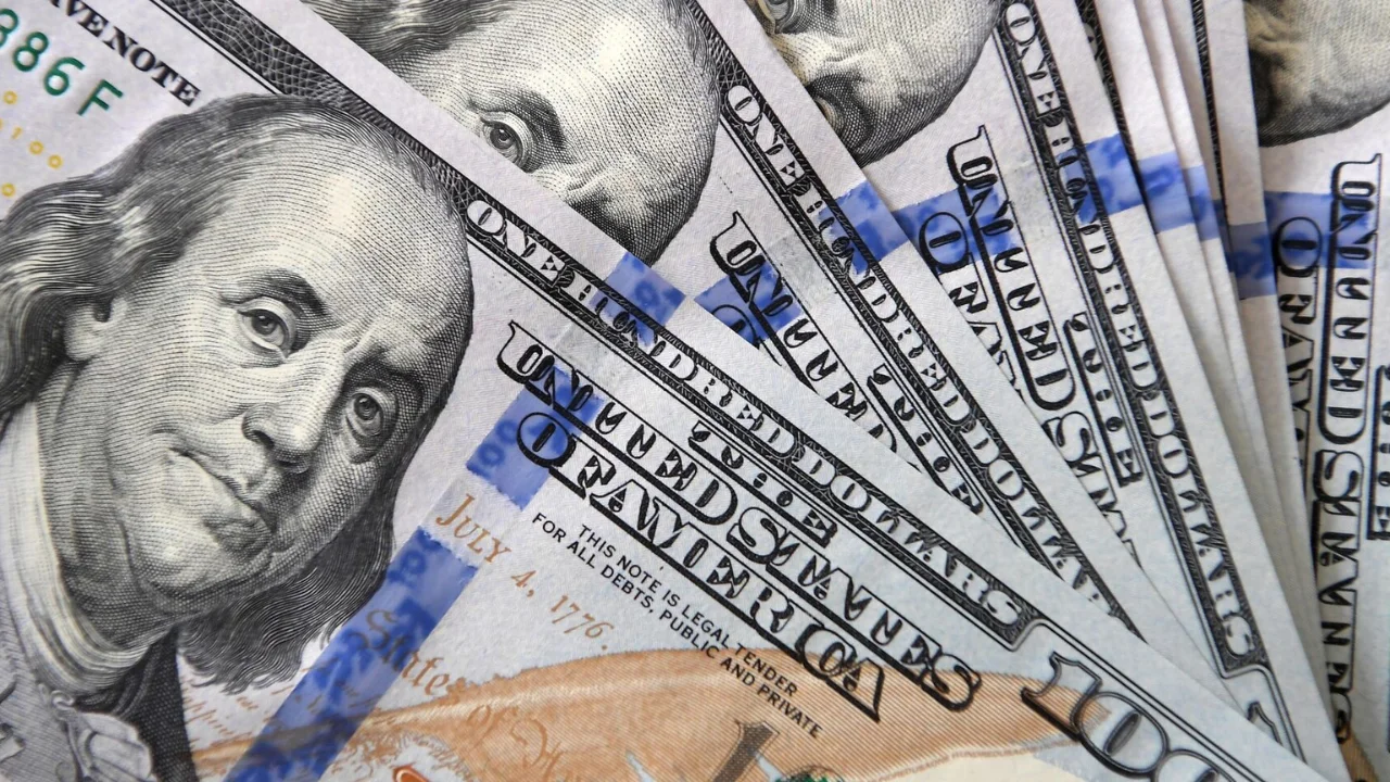 Курс доллара снова вырос — новые данные.
