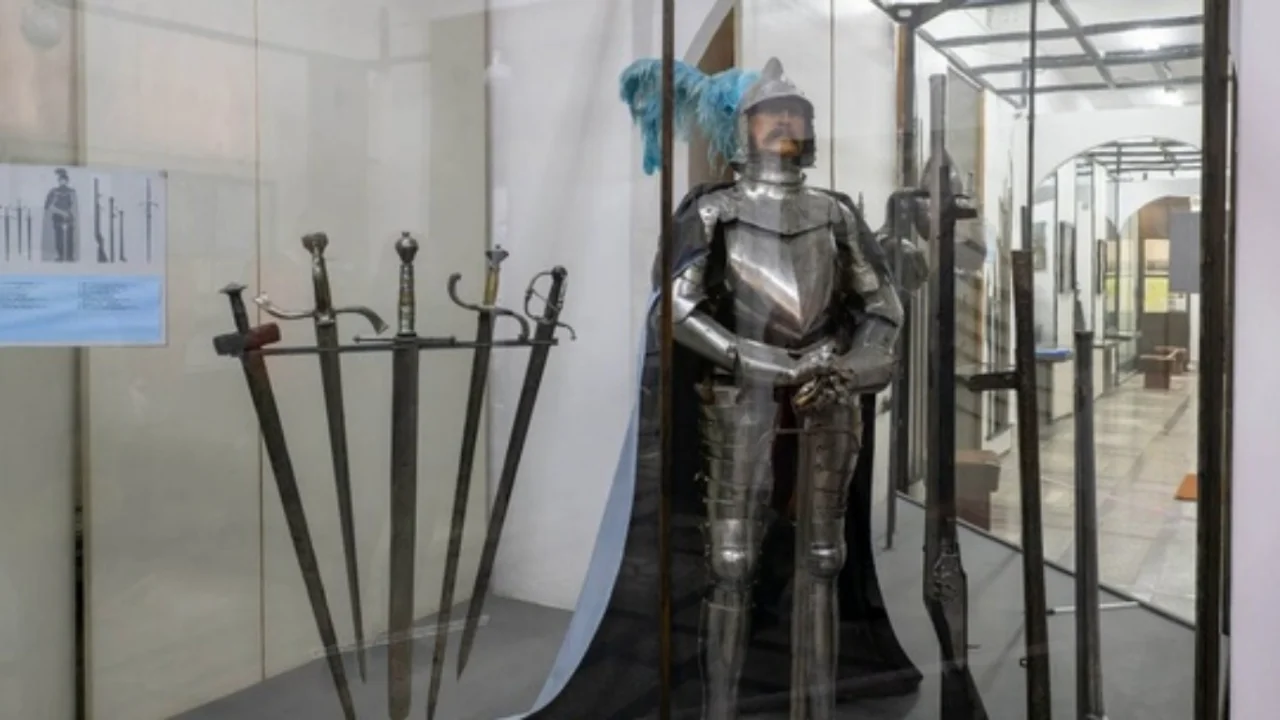 Воры похитили более 600 предметов из Бристольского музея