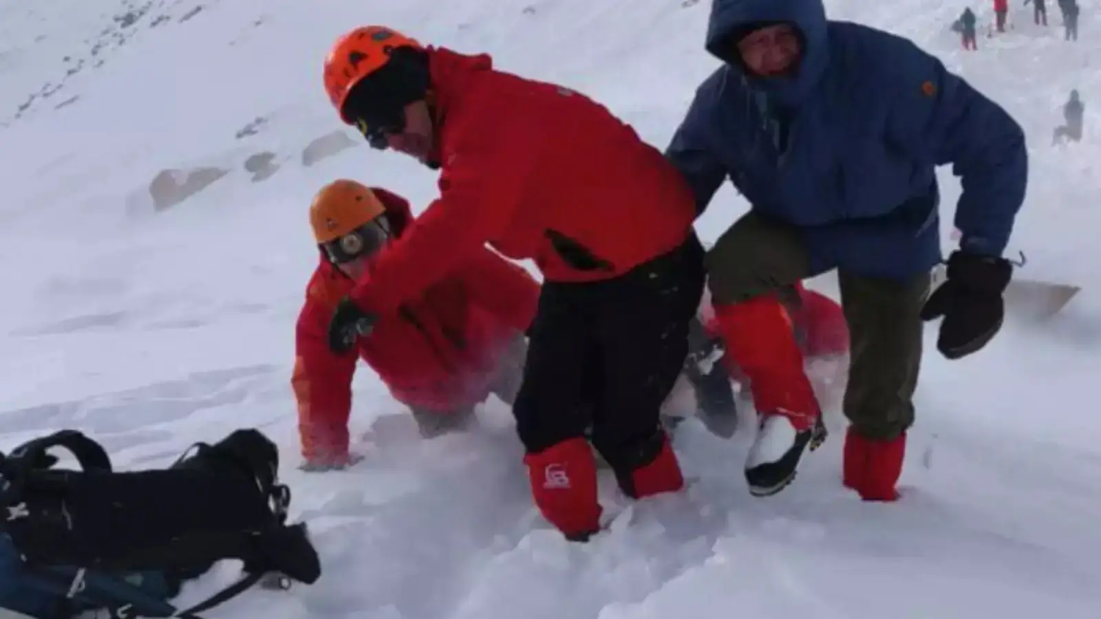 Олмаота тоғларида бедарак уч сайёҳнинг жасади топилди