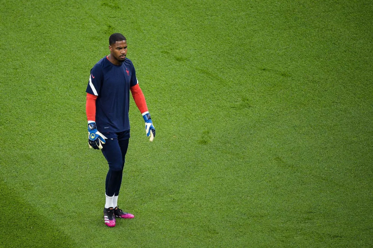 Савичевич: "Меньян ажойиб дарвозабон"