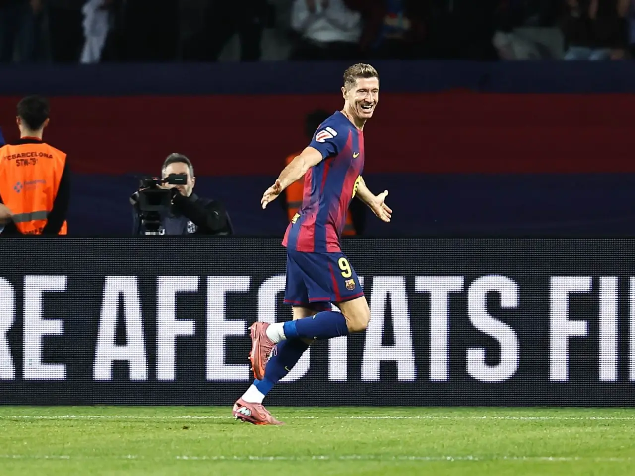 Левандовски агенти Саудия Про-лигаси вакиллари билан учрашади