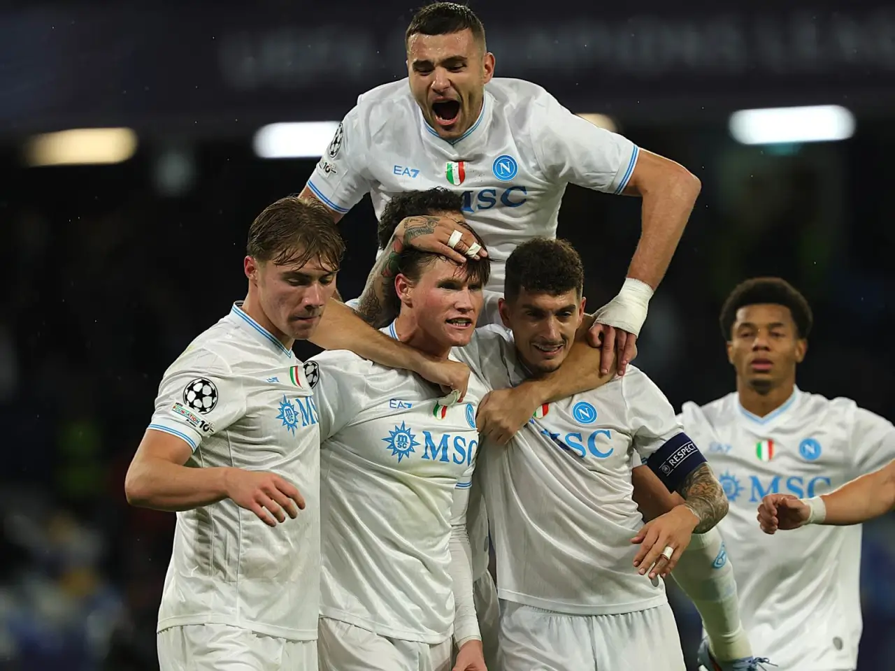 «Наполи», «Бенфика» және «Болонья» Батаговты бақылауға алды'z ostiga oldi