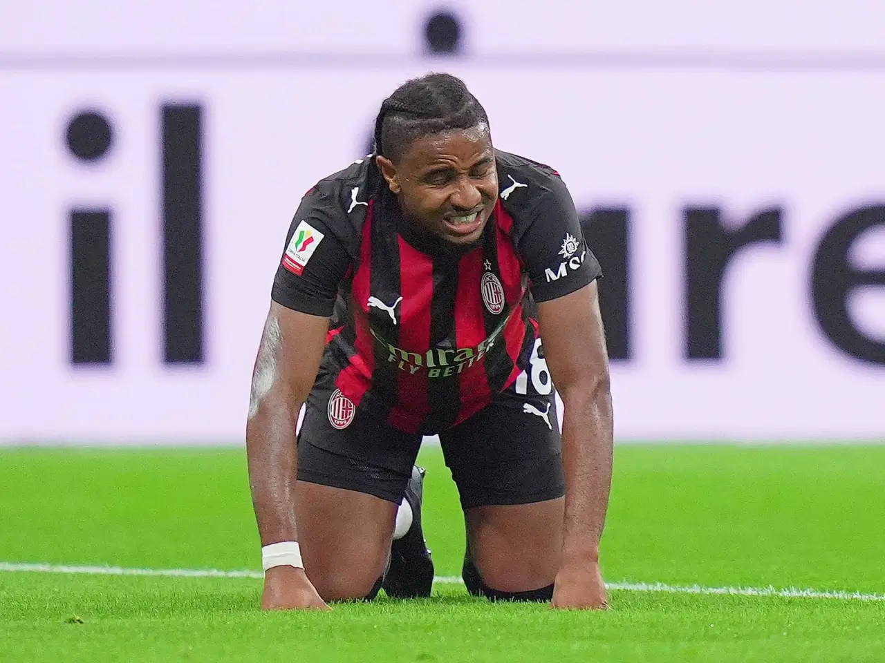 Костакурта Нкункунинг техникасини юқори баҳолади