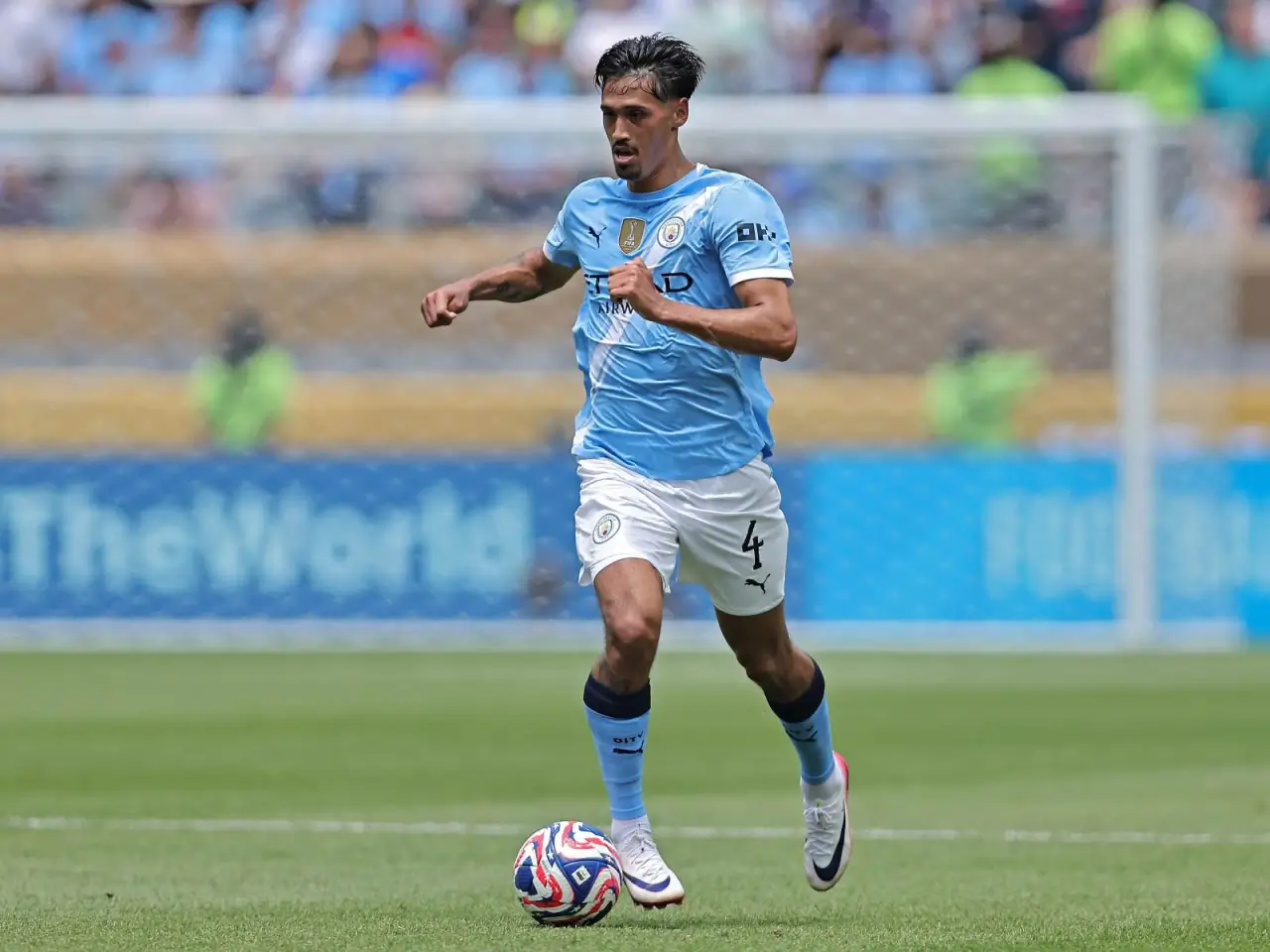 Manchester Siti Reyndersning kelajagi bo'yicha qaror qildi