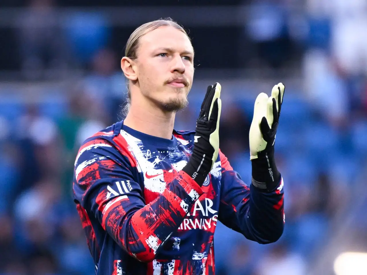 Safonov qoʻl jarohatidan soʻng PSJ mashgʻulotlariga qaytadi