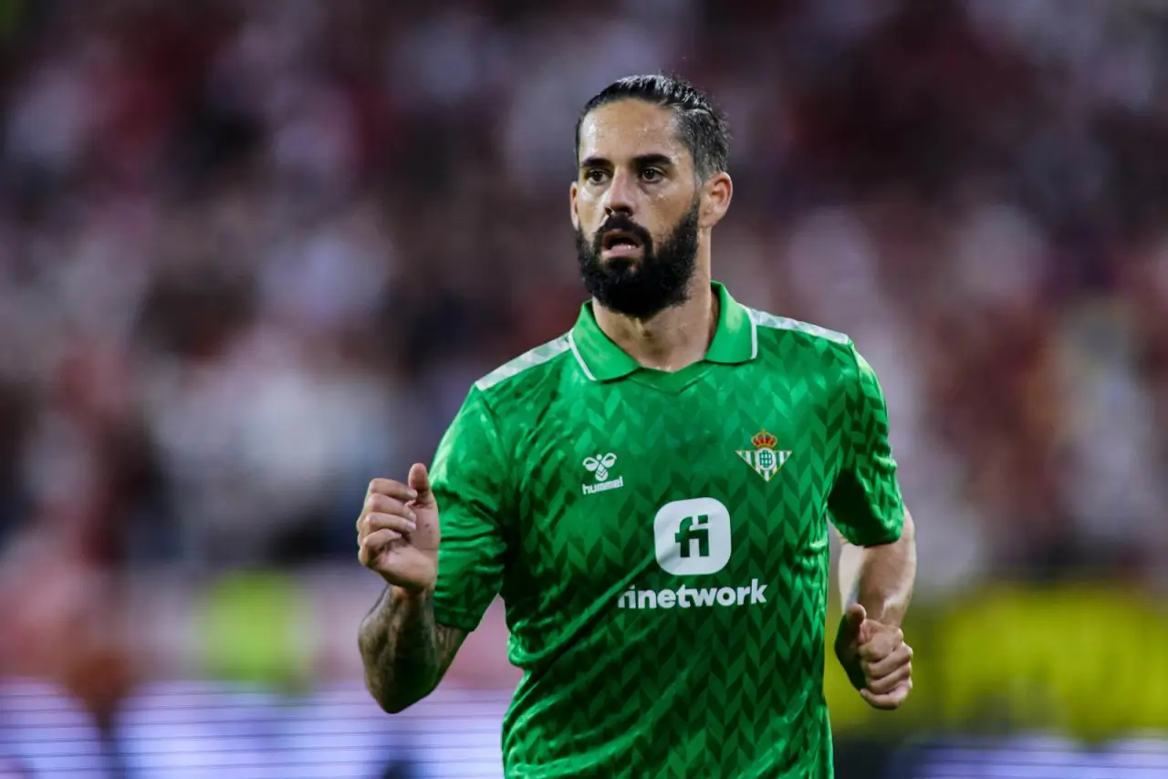 Isko o'ng oyog'idan jarrohlik amaliyotini boshdan kechirdi