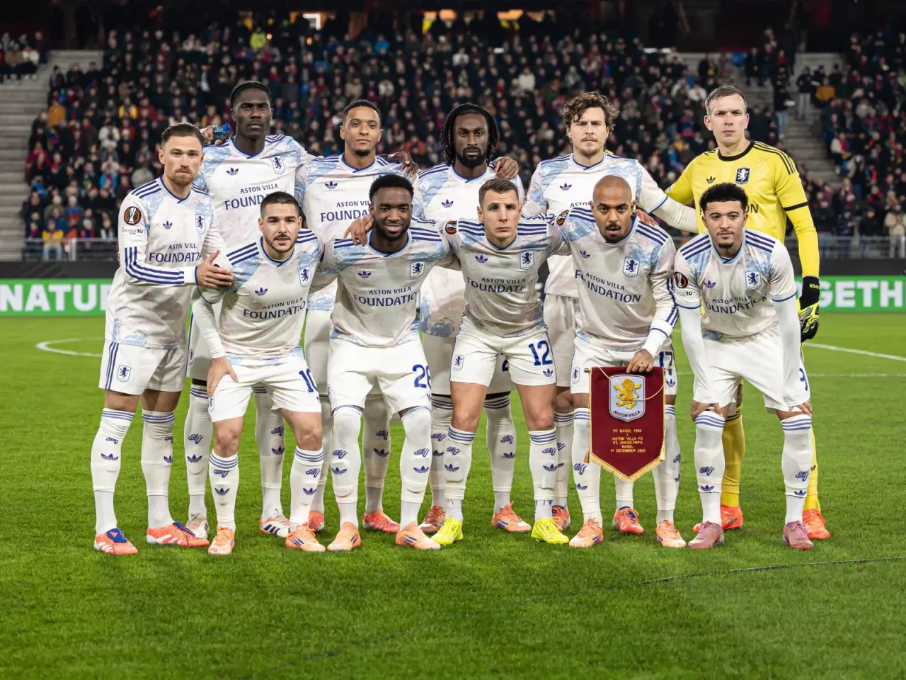 «Астон Вилла» во второй раз в 2025 году пропустила четыре гола