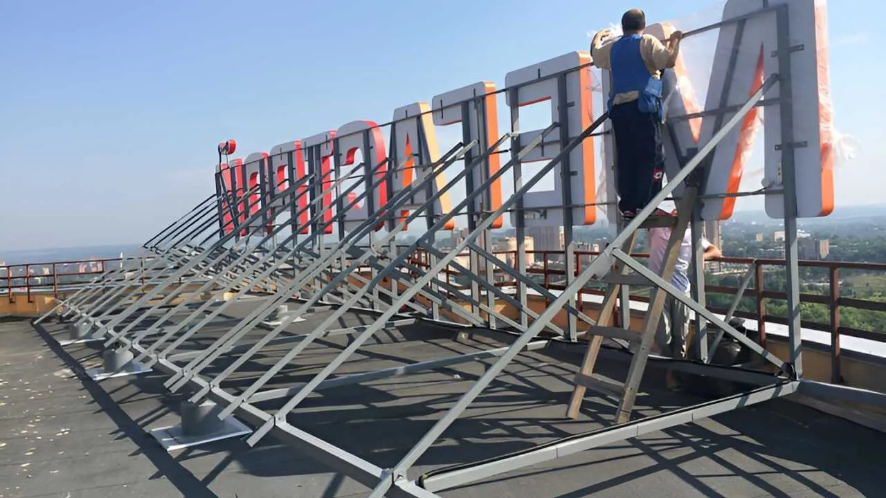 Procedure for obtaining a permit for outdoor advertising