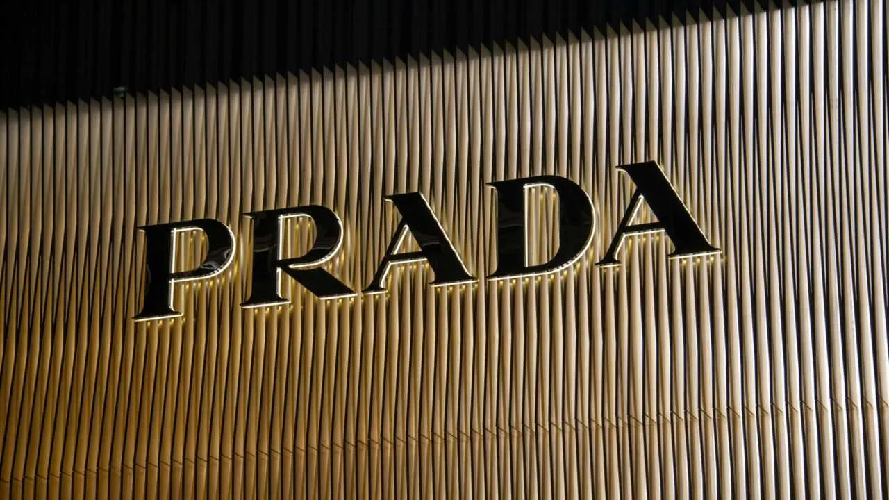 Prada энди Versace эгаси