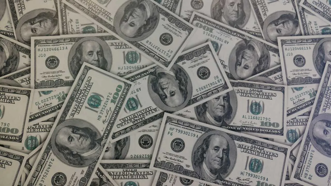 Markaziy bank dollar kursini oshirdi