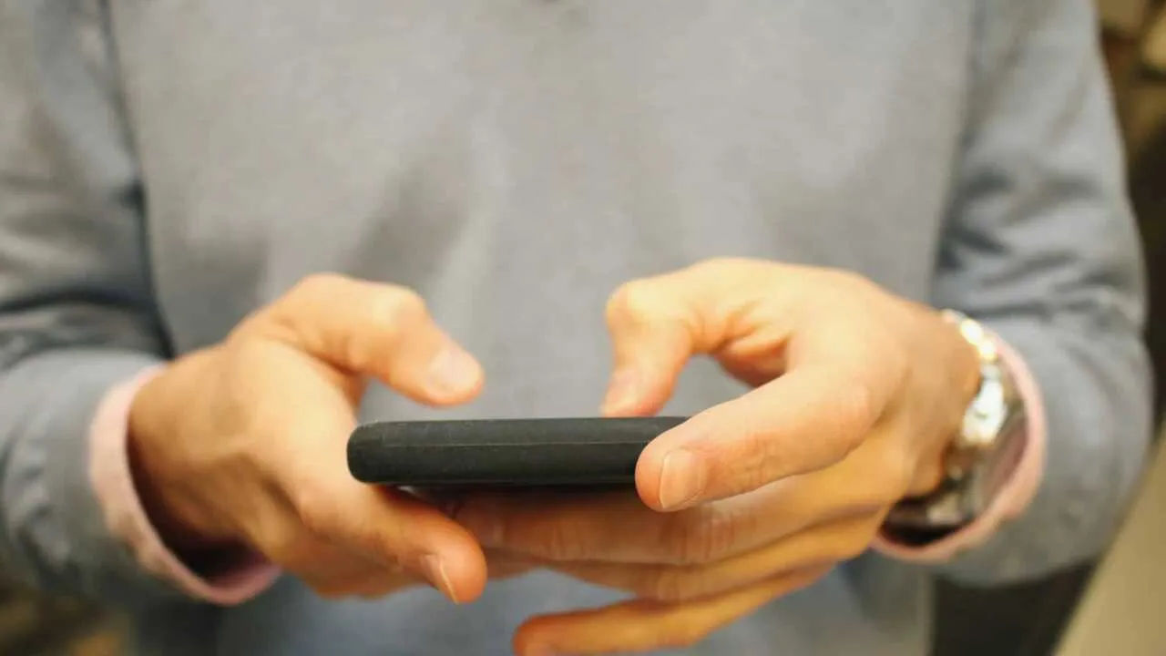 Міндетті орындау бюросы атынан жалған қарыздар туралы ескерту