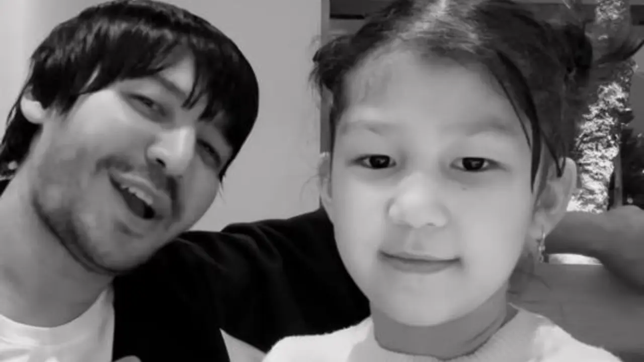 Xonanda Xamdam Sobirovning 5 yoshli qizi bilan birga samimiy suhbati