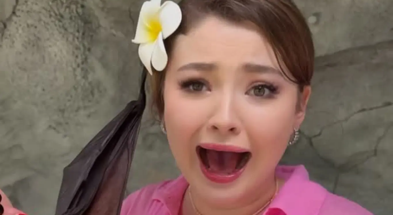 Зебо Рахимова кўршапалак билан қизиқарли учрашувни намойиш этди (видео)