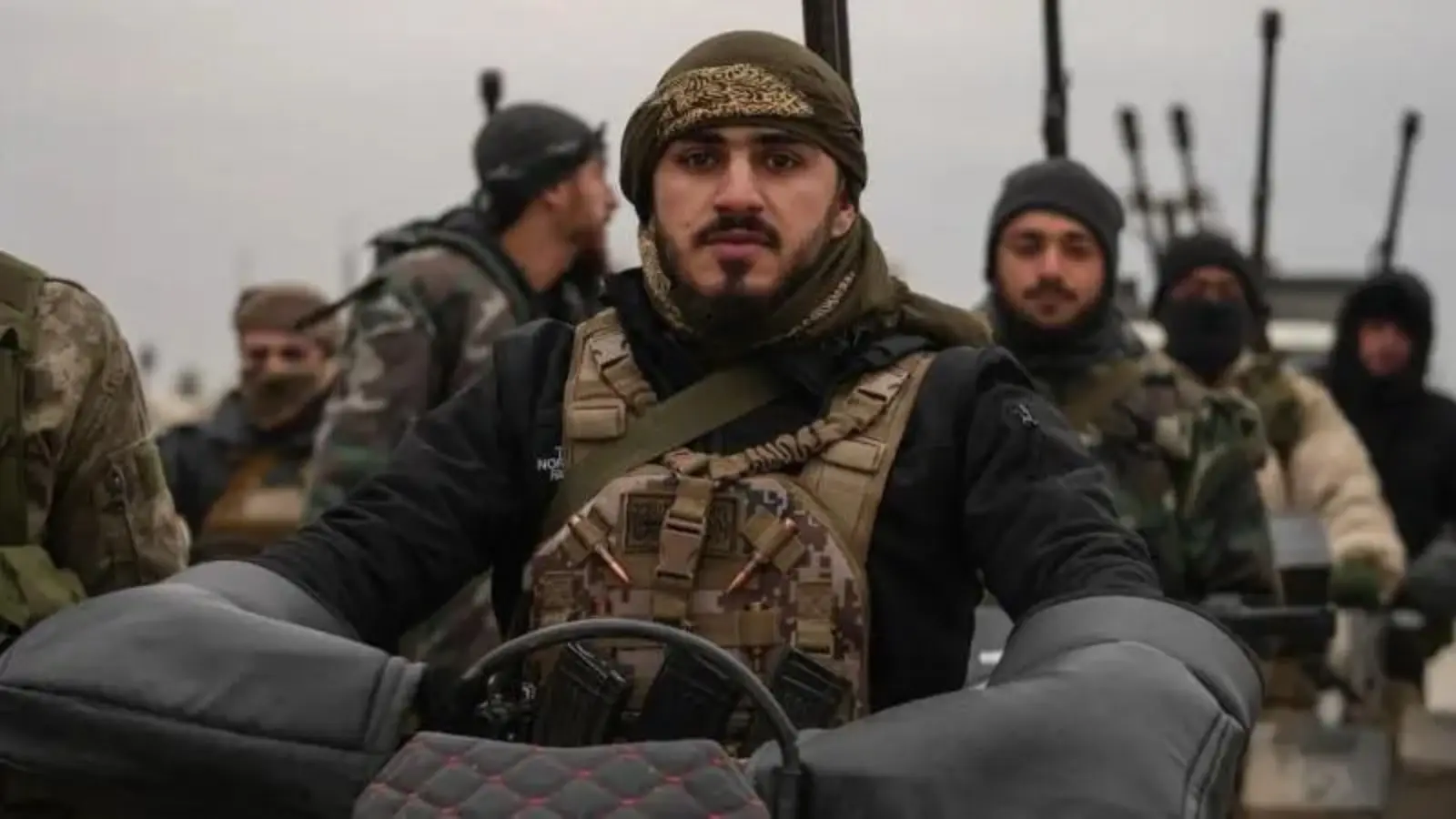 Suriye'de tarihi bir adım: Kürtçeye devlet dili statüsü verildi