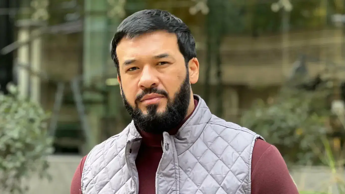 Пул эмас, принцип: Улуғбек Қодиров ҳақида 7 факт