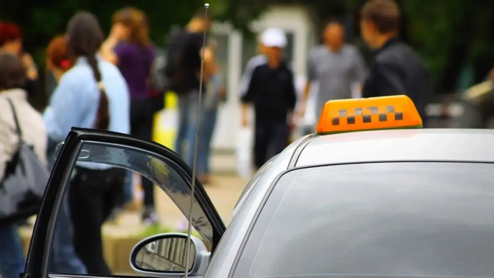 1% tax: new rule for taxi drivers from 2026