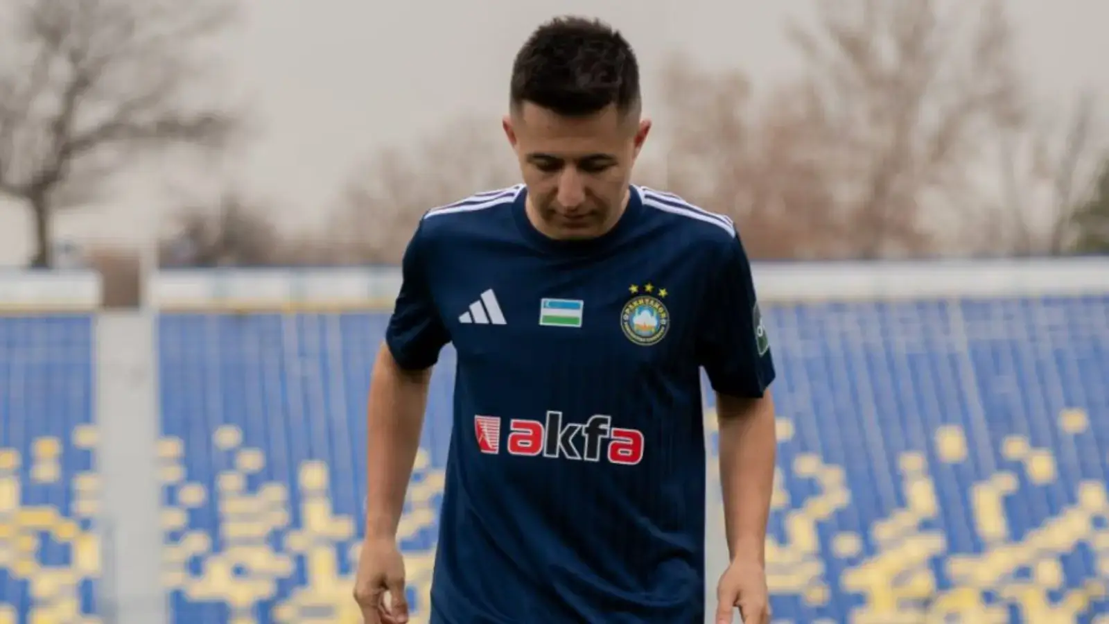 Oybek Bozorov Pakhtakor’a geçti: iki yıllık sözleşme resmen imzalandı